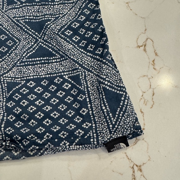 The North Face Women's Sleeveless Pattern Pullover / Organic Cotton / Large - Picture 10 of 12